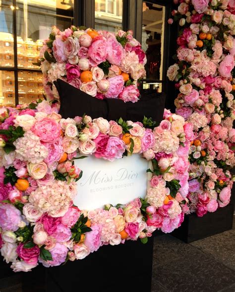 dior flower wall show